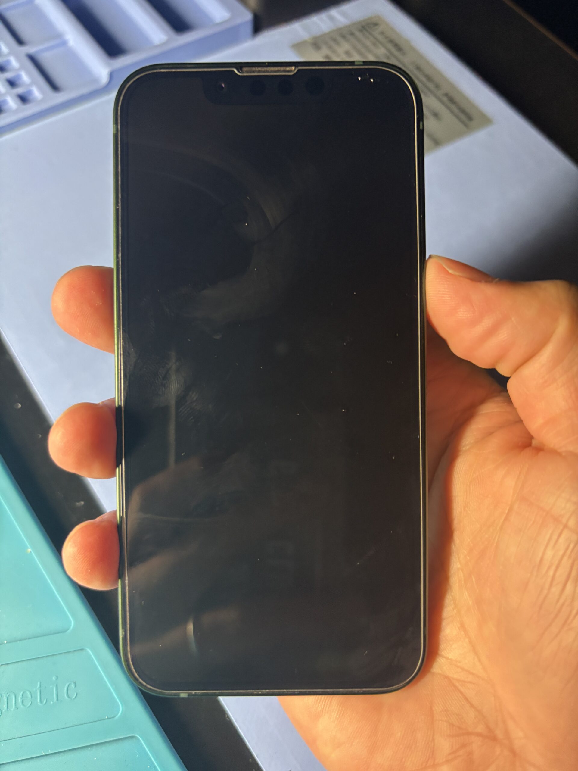 iPhone 13mini液晶グリーンフラッシュ