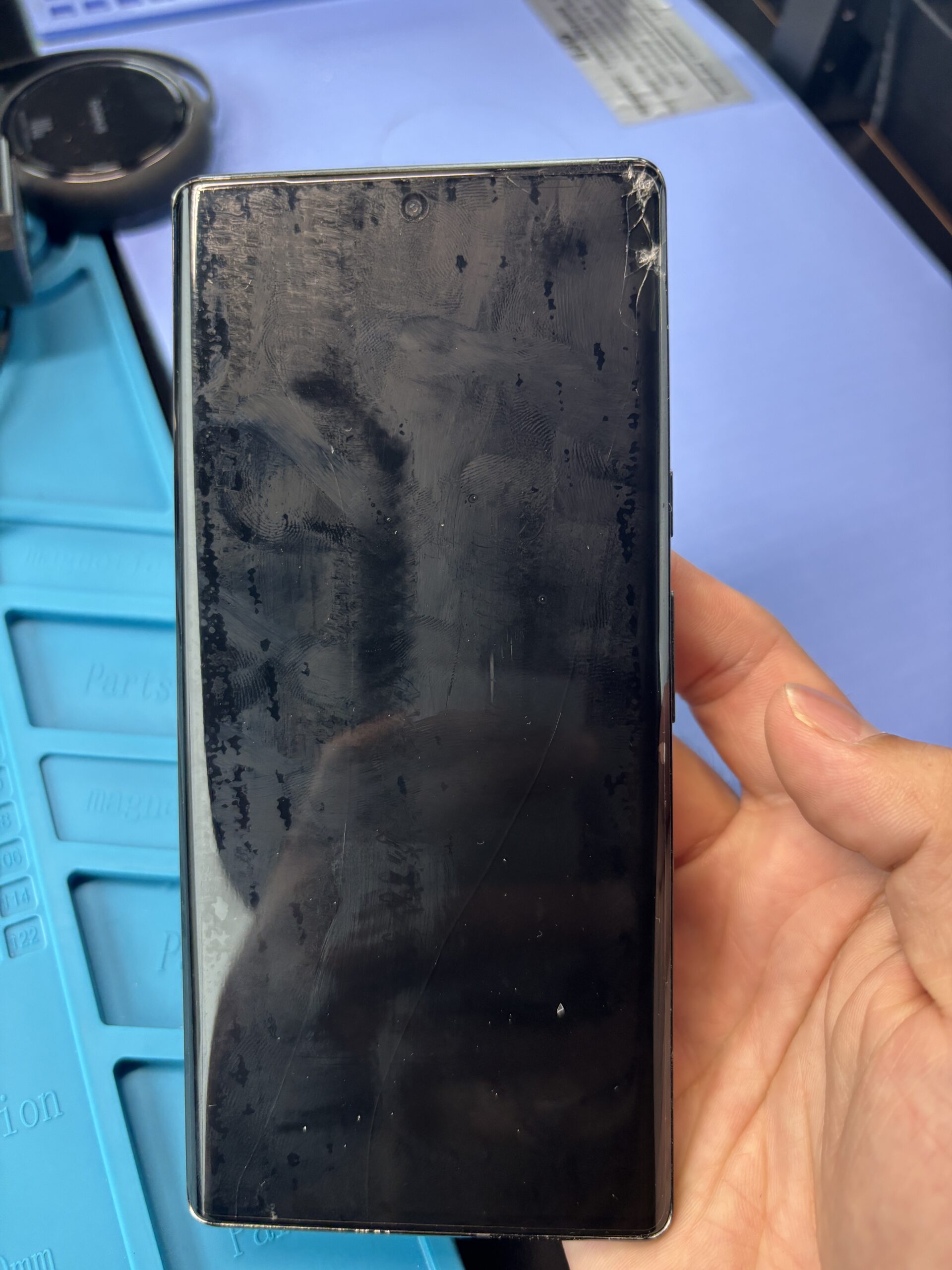 Google Pixel 6Pro画面割れ