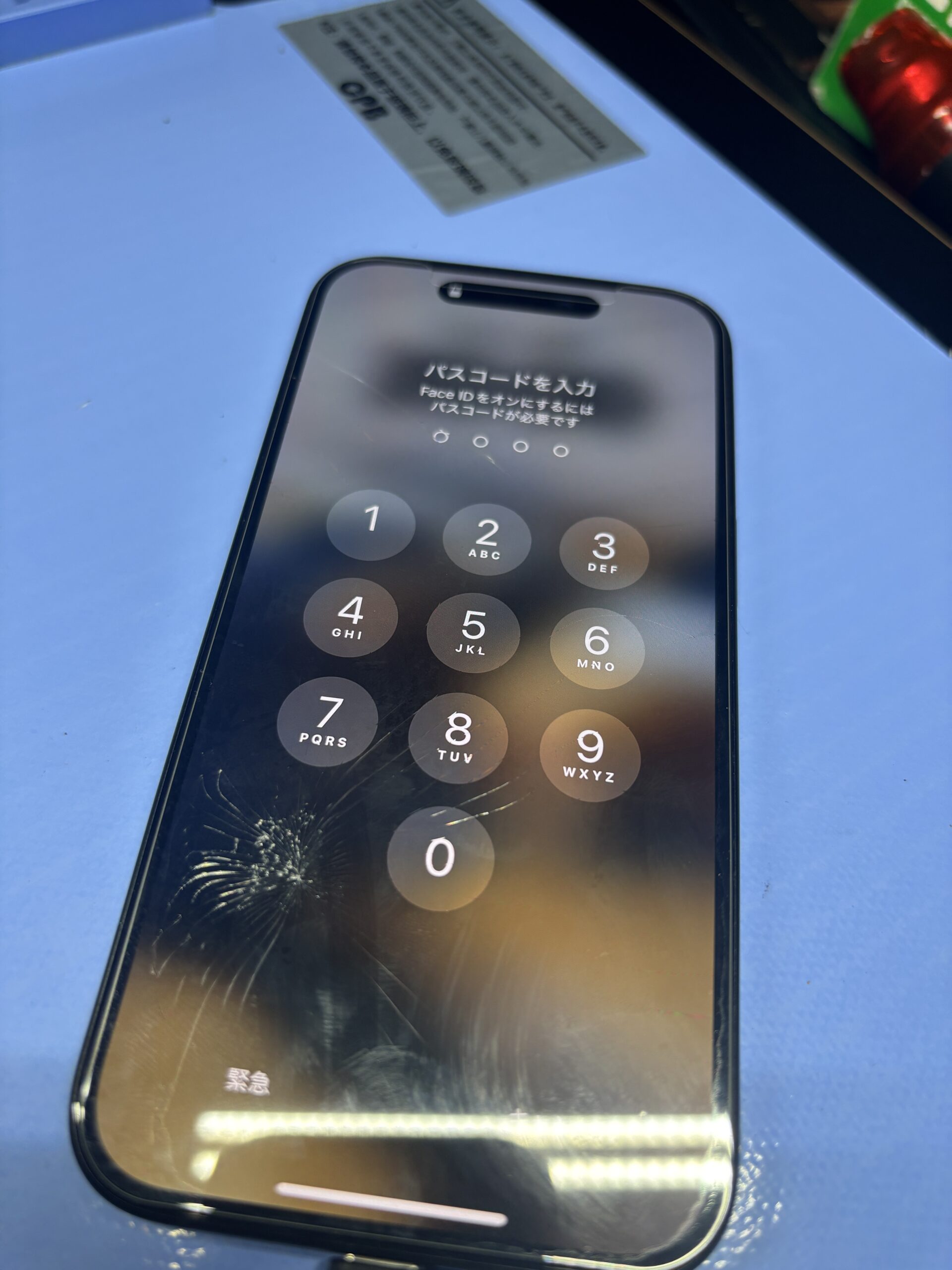 iPhone16 画面割れ
