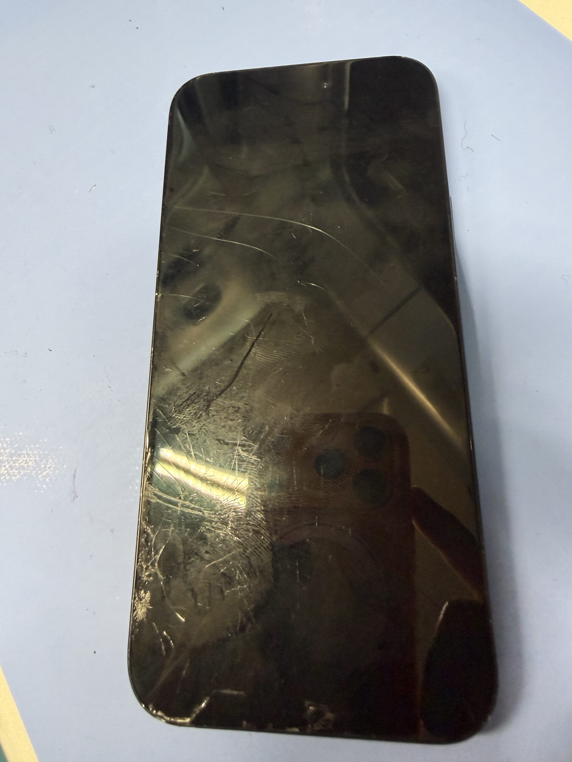 岡崎市】iPhone 15 画面修理 | スマホ修理なら出張スマホリペアサービス
