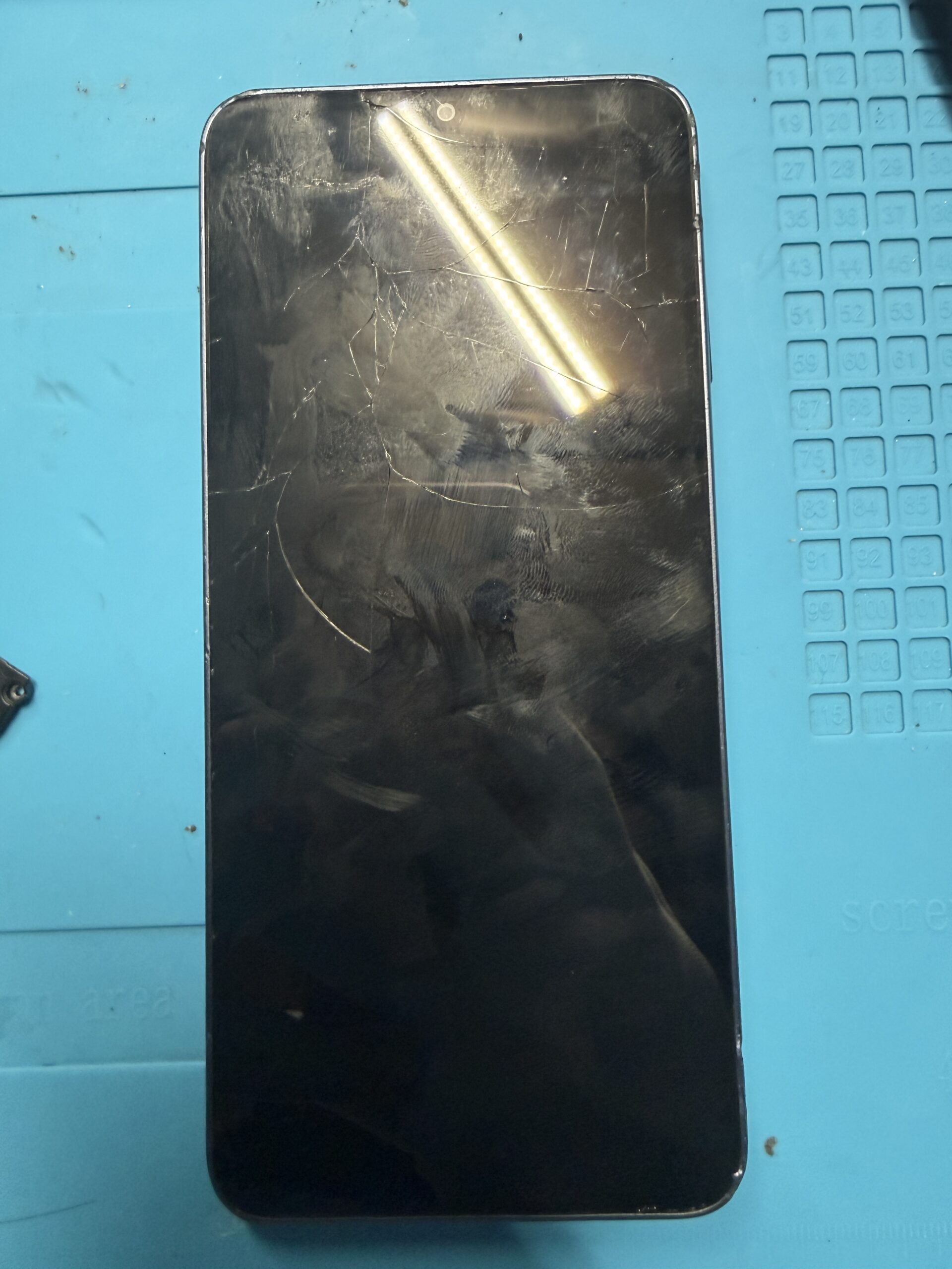 西尾市】GALAXY A25 画面修理 | iPhone修理Android修理なら出張スマホ